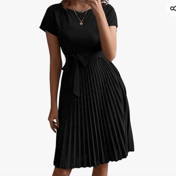 Black Pleated Dress - Picture 4 of 9